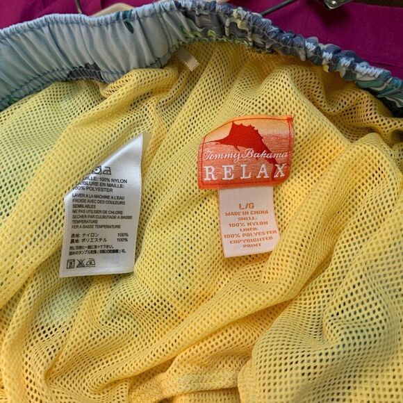 Tommy Bahama Relax Mesh Lined Swim Truns - Picture 9 of 10